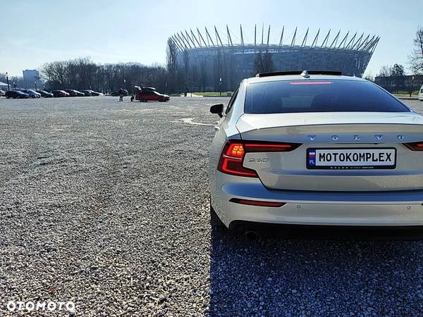 Volvo S60 T5 Momentum Pro - 9