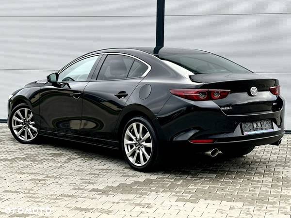 Mazda 3 FASTBACK SKYACTIV-X 2.0 M-Hybrid SELECTION - 16