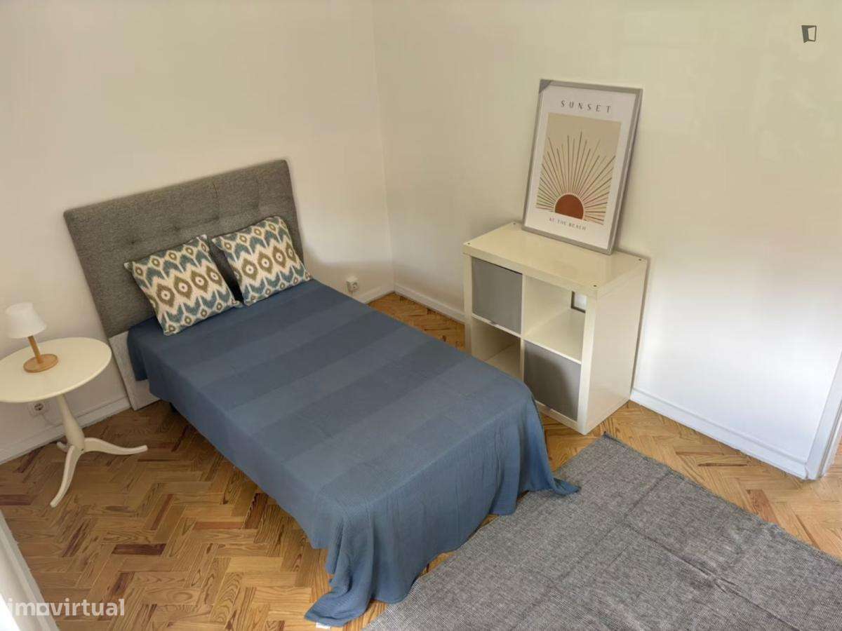 Quarto - localizado em Alvalade Lisbon - Grande imagem: 4/14