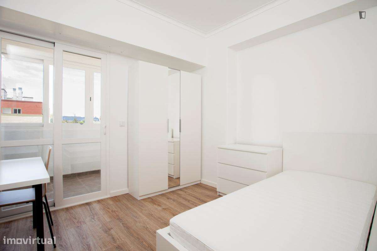 Quarto - localizado em Alvalade Lisbon - Grande imagem: 4/10
