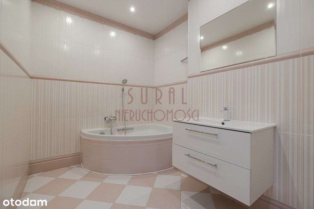 Różana / balkon / winda / garaż-7