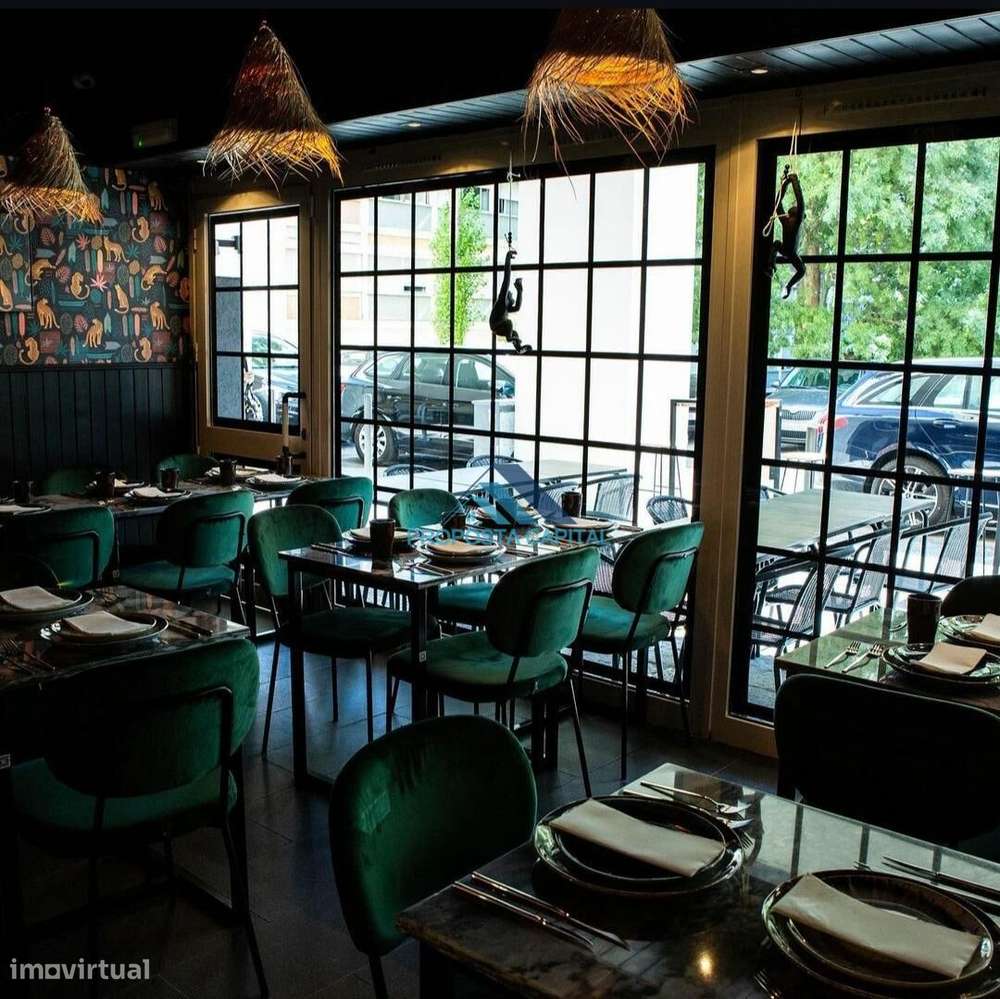 Restaurante com Esplanada na Av. Estados Unidos da América - Grande imagem: 4/35