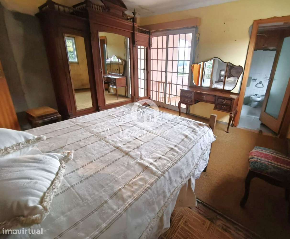 Moradia T3 com jardim em Barcelos-21