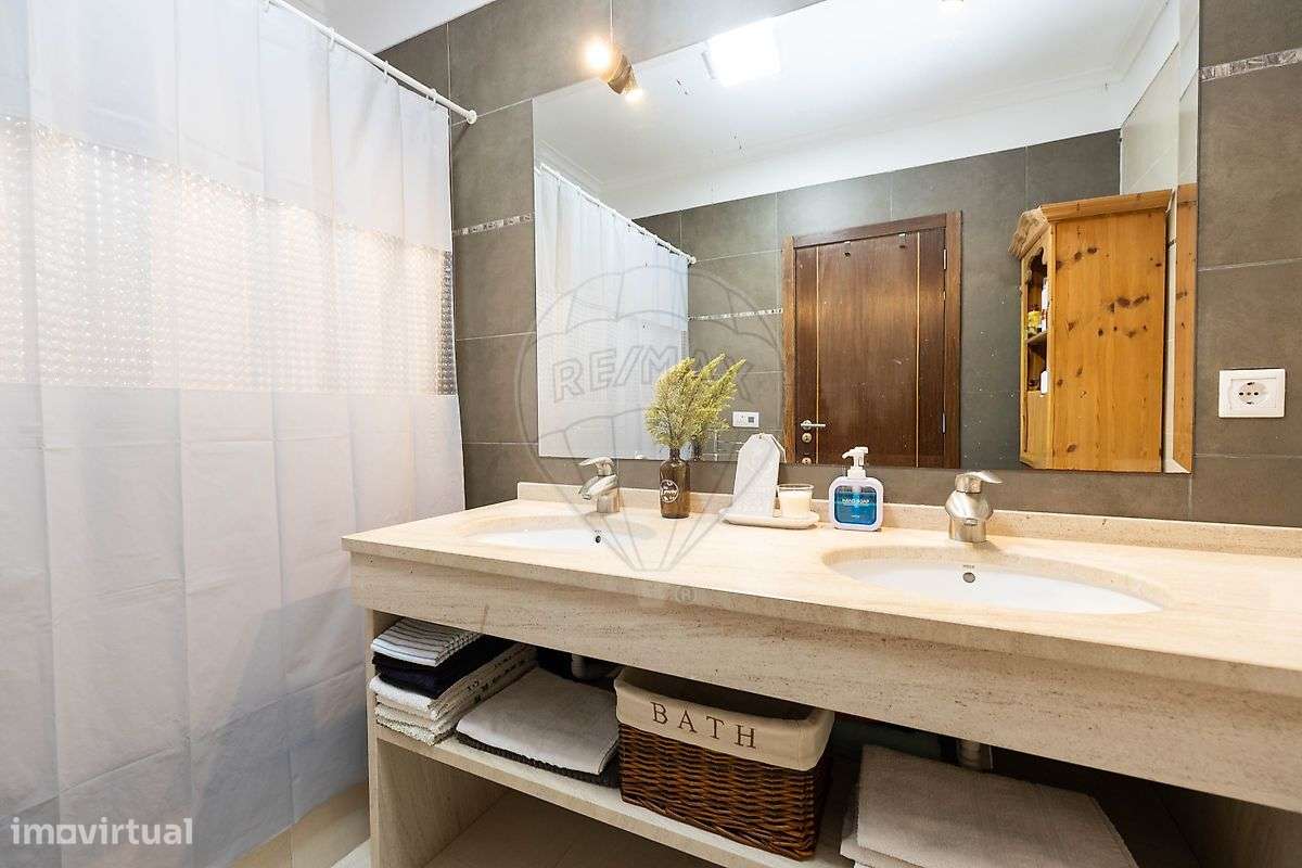 Moradia T5 para venda-19