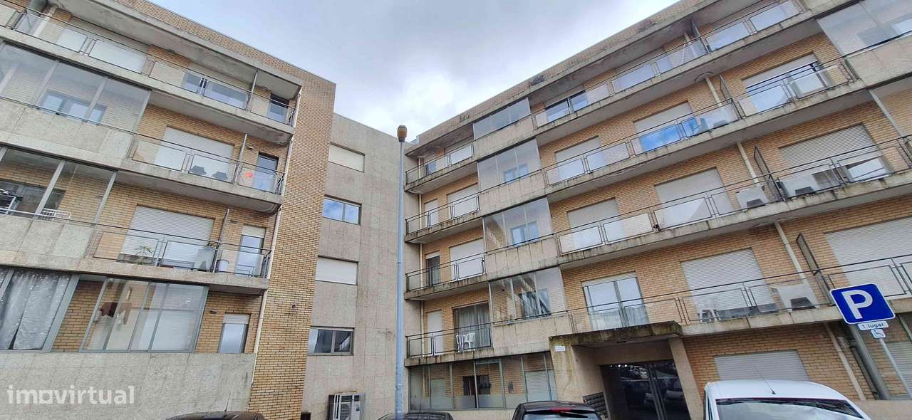 Vendo Apartamento T1 junto à Universidade do Minho - Grande imagem: 2/12