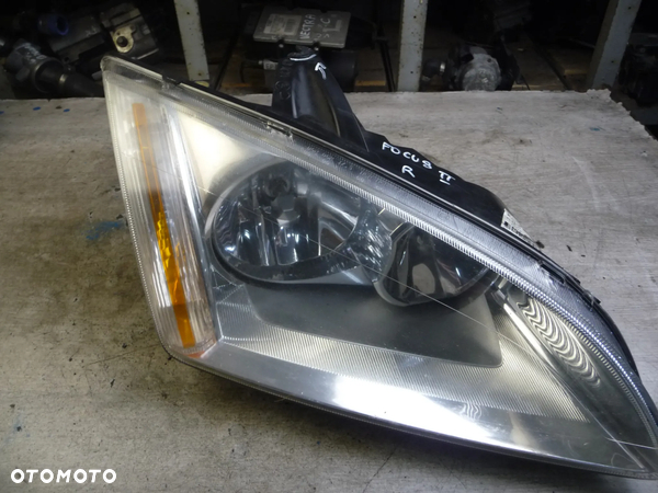 FORD FOCUS MK 2 II  LAMPA REFLEKTOR PRAWY PRZÓD PRZEDNIA PRAWA - 7