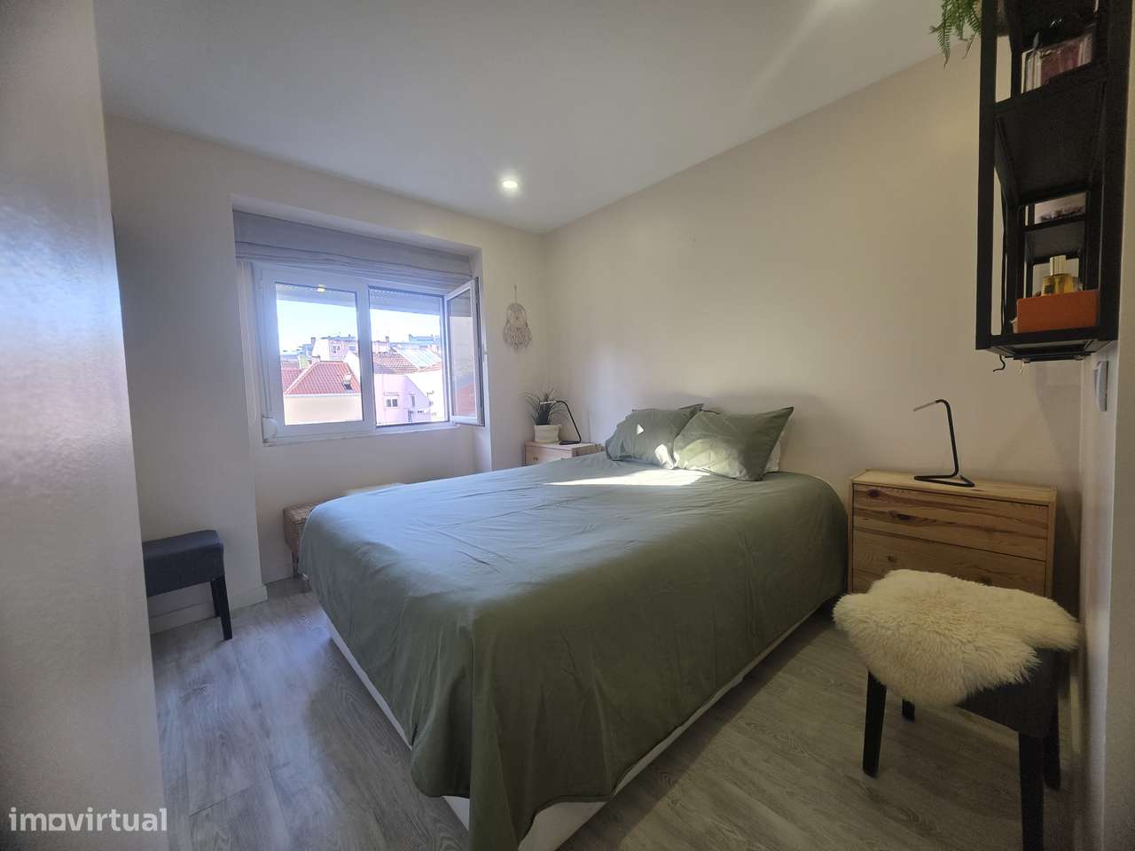 Apartamento T3 a dois paços do Metro e Comboio-29