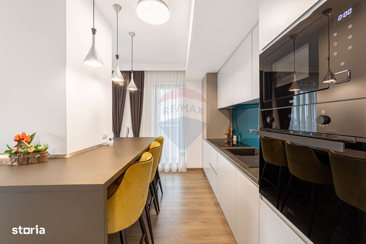 Apartament tip PENTHOUSE cu 3 camere de vânzare, ADORA PARK zona UTA-0