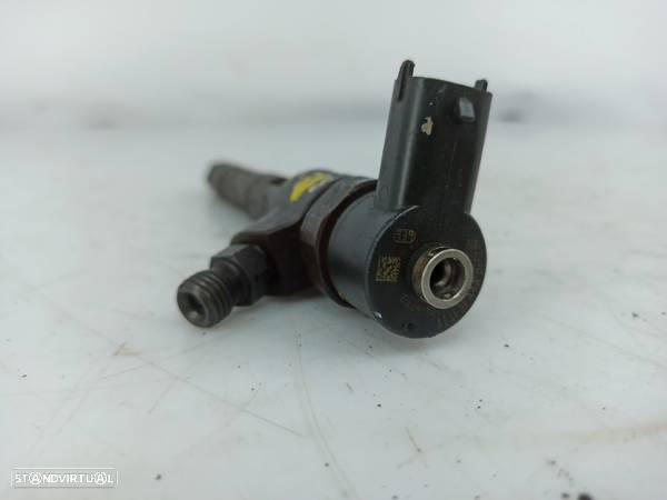 Injector Opel Kadett E Caixa (T85) - 4