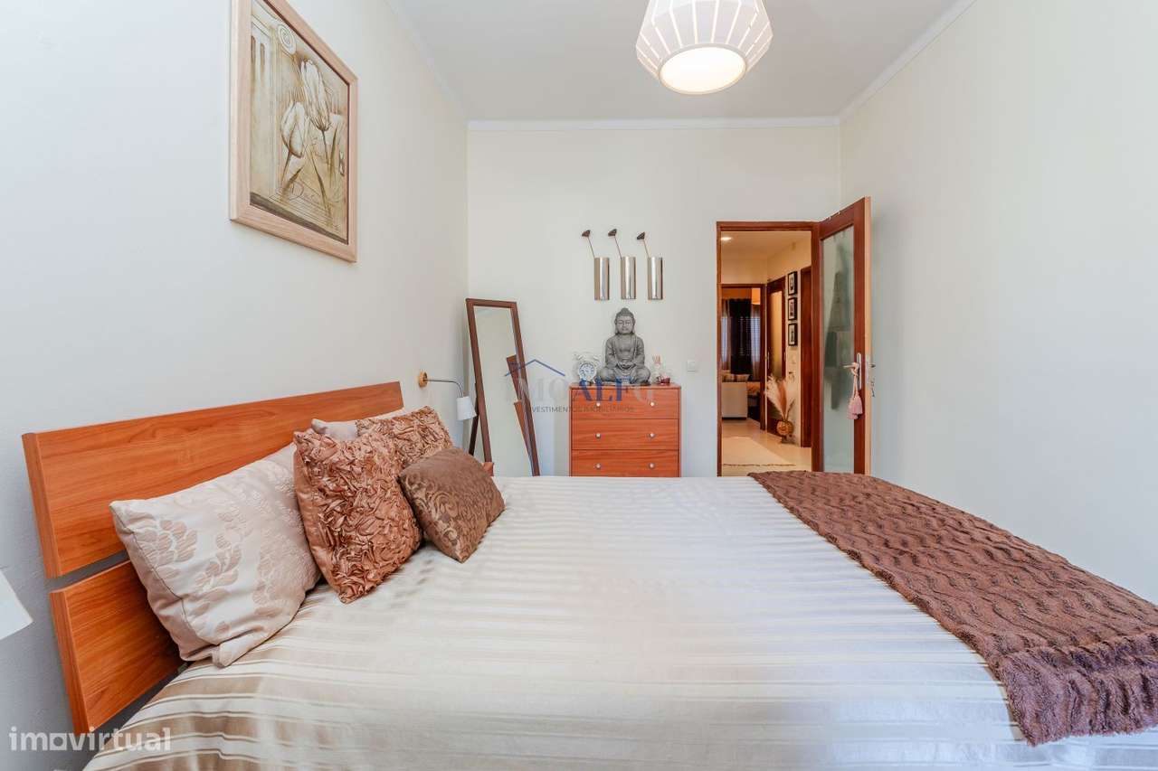 Apartamento T2 no Alto do Seixalinho, Barreiro-9