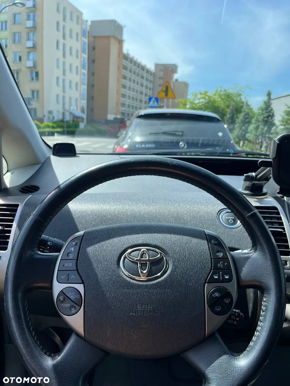 Toyota Prius - 10