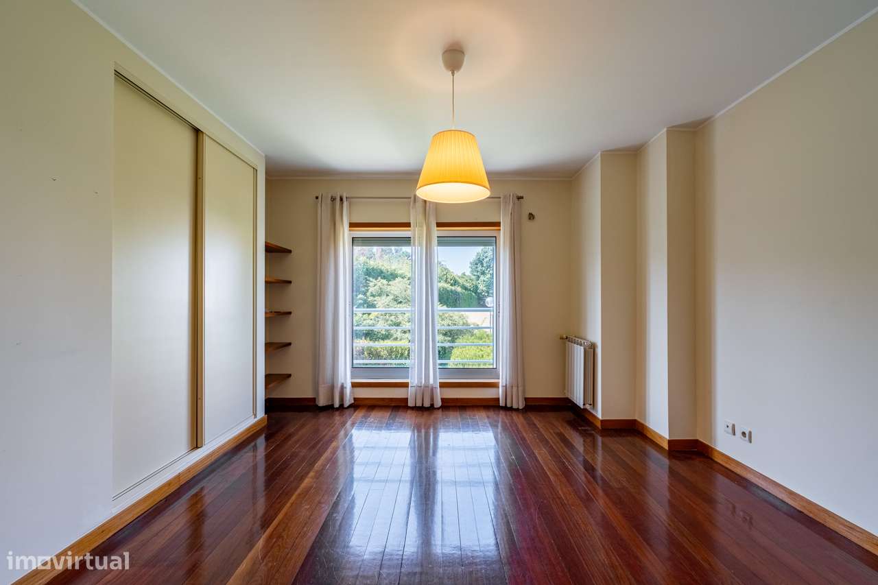 Magnifica Moradia T4 - Aldeamento privado com duas piscinas na Maia-22
