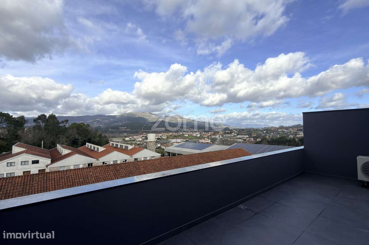 Apartamento T2 duplex novo com elevador e garagem em Ponte de Lima - Grande imagem: 2/21