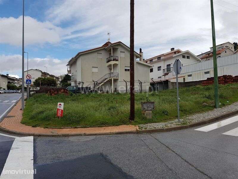 Lote / Seia, Seia, São Romão e Lapa dos Dinheiros - Grande imagem: 1/4