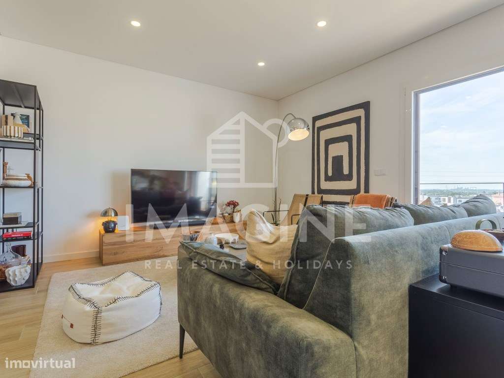 Apartamento T2 com Varanda Aterraçada na Quinta da Amizade-10