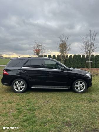 Mercedes-Benz ML 350 BlueTec 4-Matic - 3