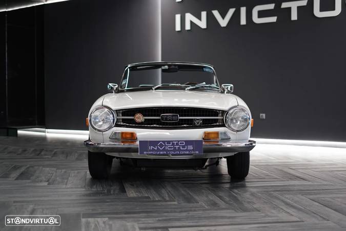 Triumph TR6 - 6