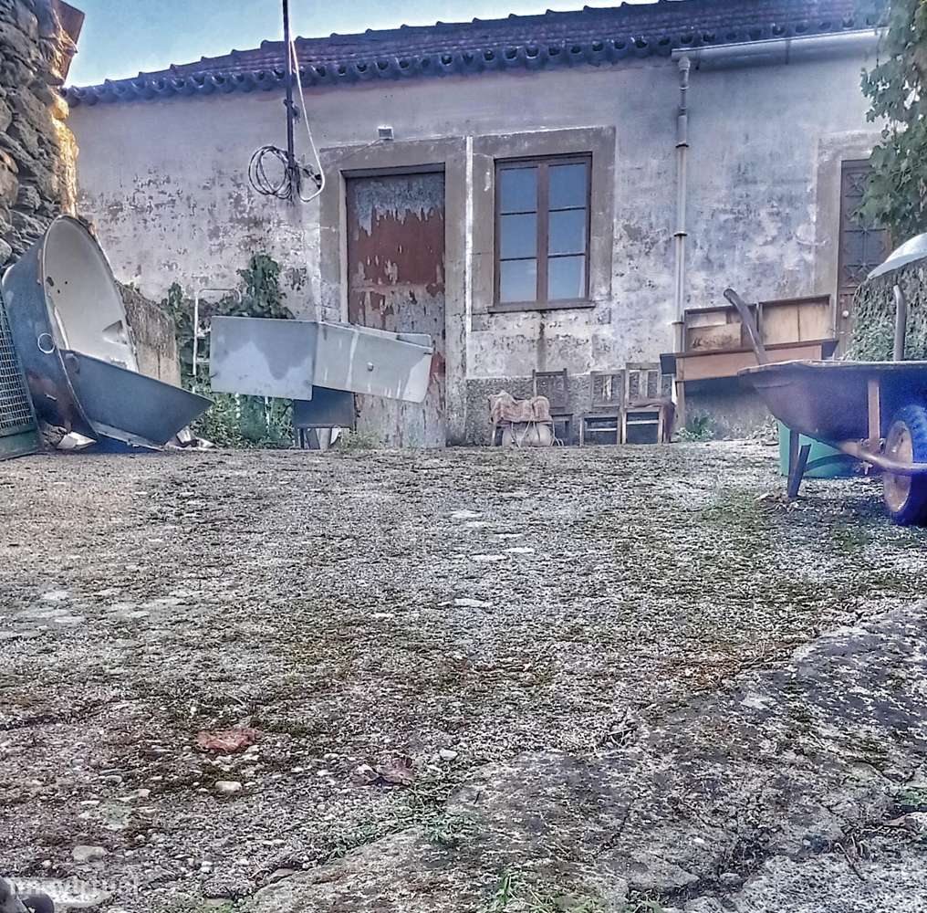 Moradia antiga para recuperação no Douro  Central - Grande imagem: 3/19