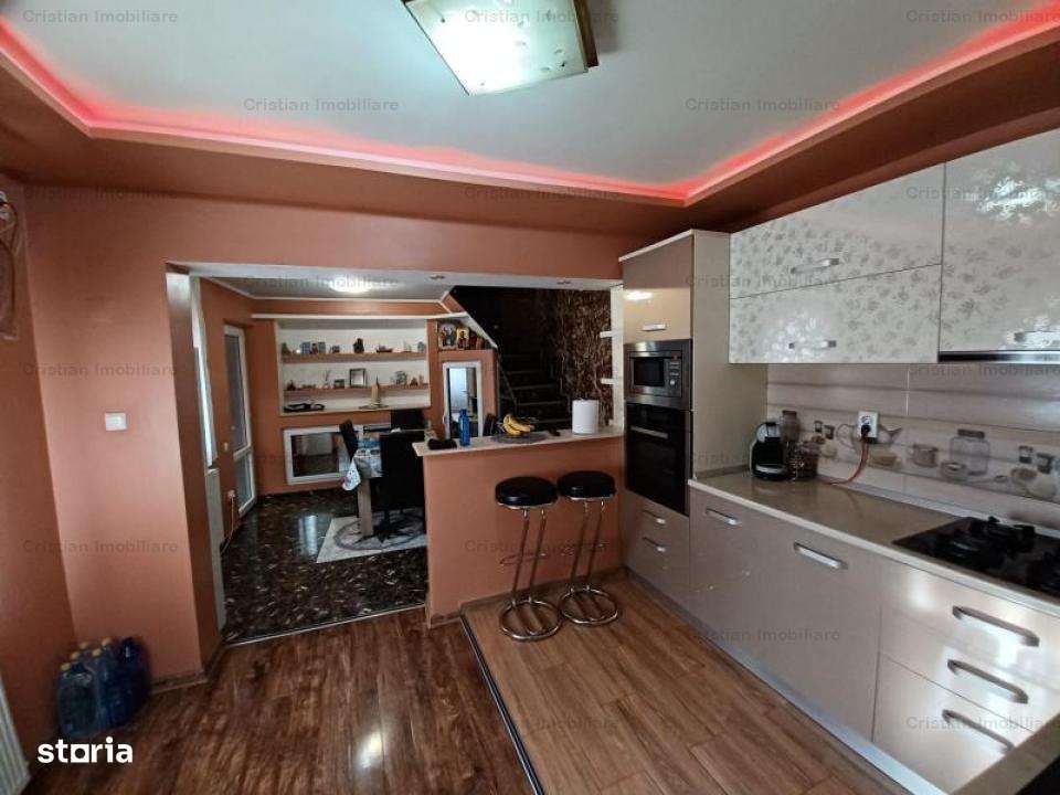 Palat P+1+M, 300mp construiti ,TOTUL NOU  Chercea Mobilat tot NOU ! - Imagine principală: 5/17