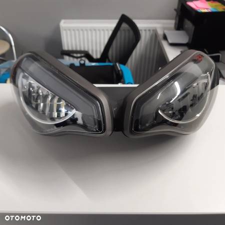 Lampa przód LED Triumph Speed Triple 675 2020r. - 1