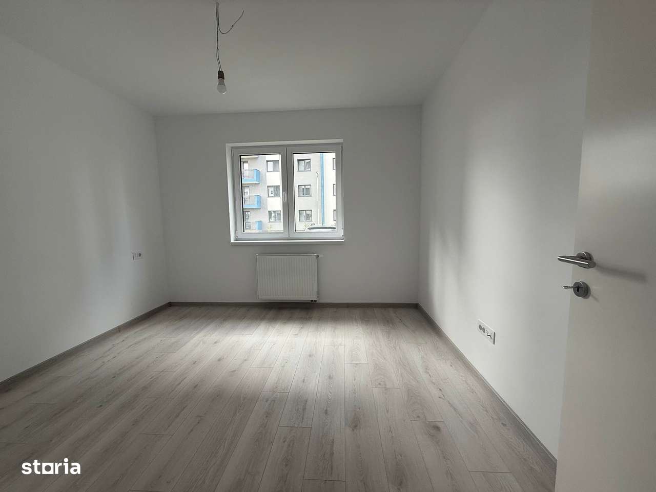 Apartament cu două camere de închiriat - Imagine principală: 3/13