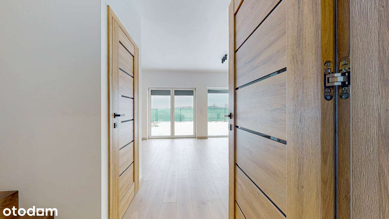 Leśny Azyl z Miejskimi Udogodnieniami – Gotowy do Obejrzenia!-8