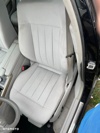 Fotel fotele kanapa boczki wnętrze Mercedes W212 E klasa sedan beżowy materiał - 7