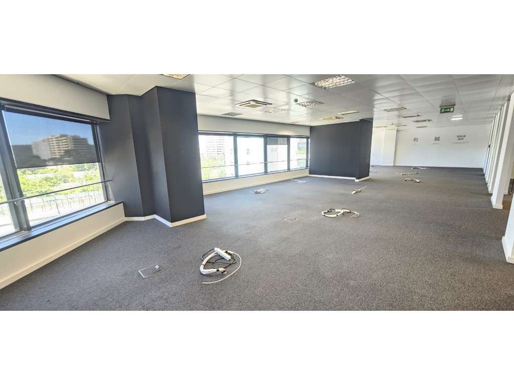 Escritório com 273m2 - Edifício da Bolsa - Lisboa - Grande imagem: 5/23