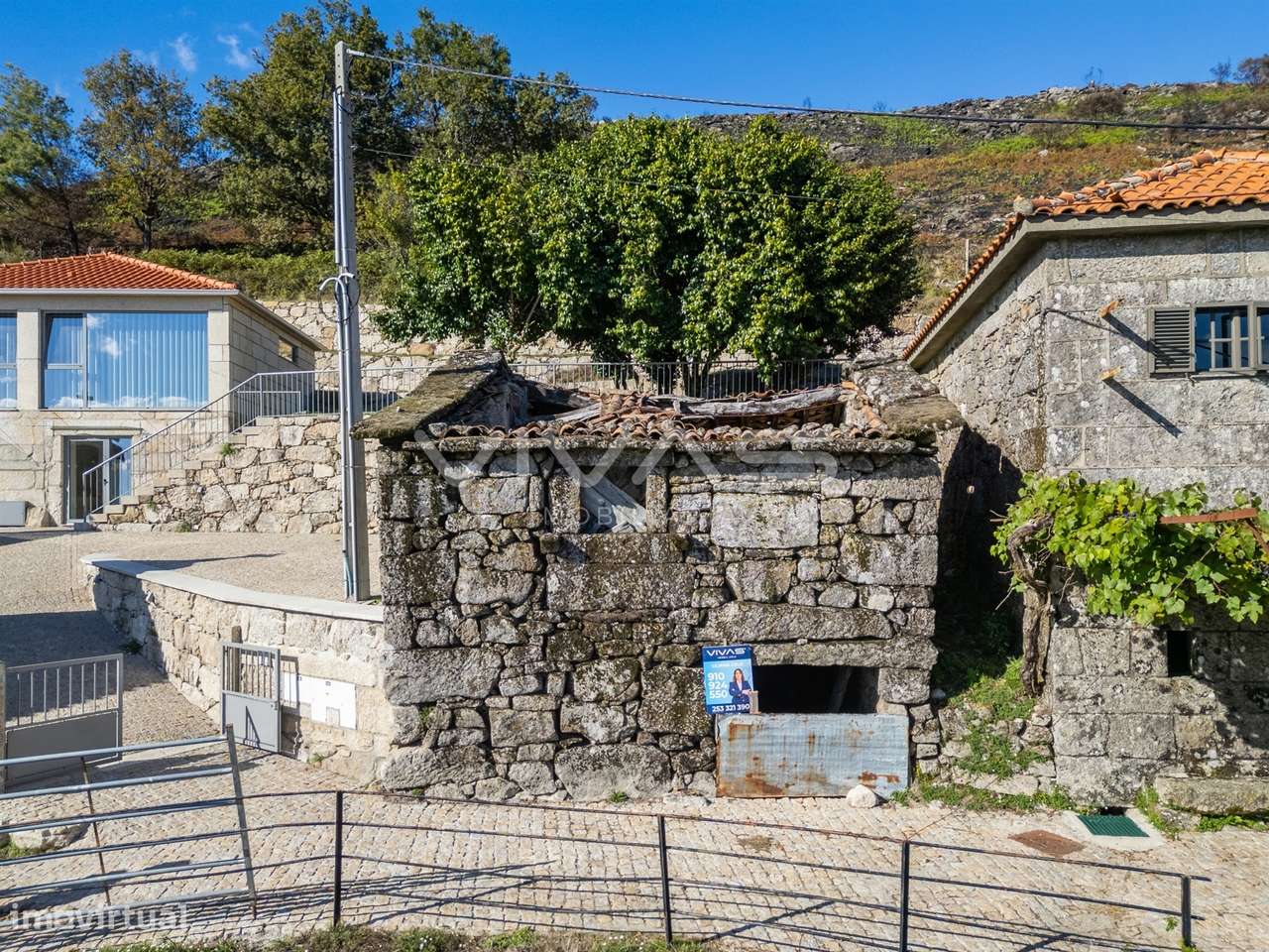 Moradia para Restaurar T0 Venda em Cibões e Brufe,Terras de Bouro - Grande imagem: 5/31