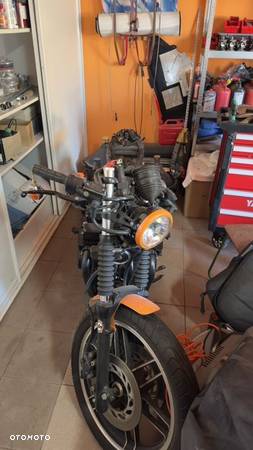 Honda CBX - 8