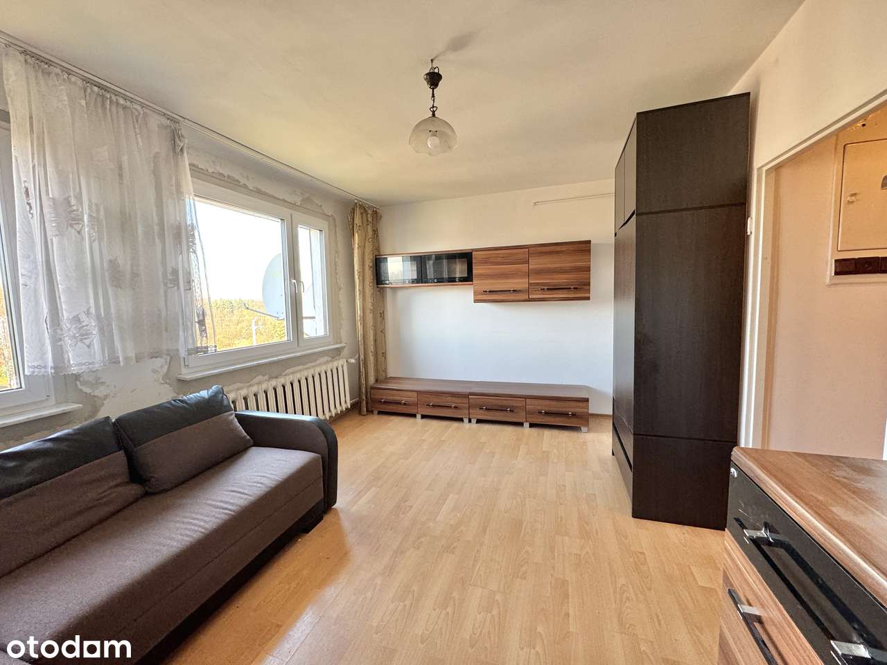 Ustawna kawalerka na wynajem 25m2, Sosnowiec ul. Obrońców Warszawy - Pełny obrazek: 1/8