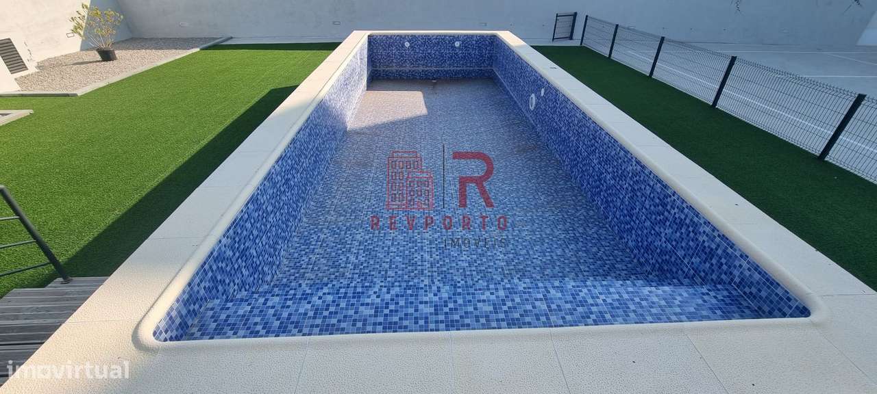 Apartamento T2, Novo, com suite e garagem dupla-31