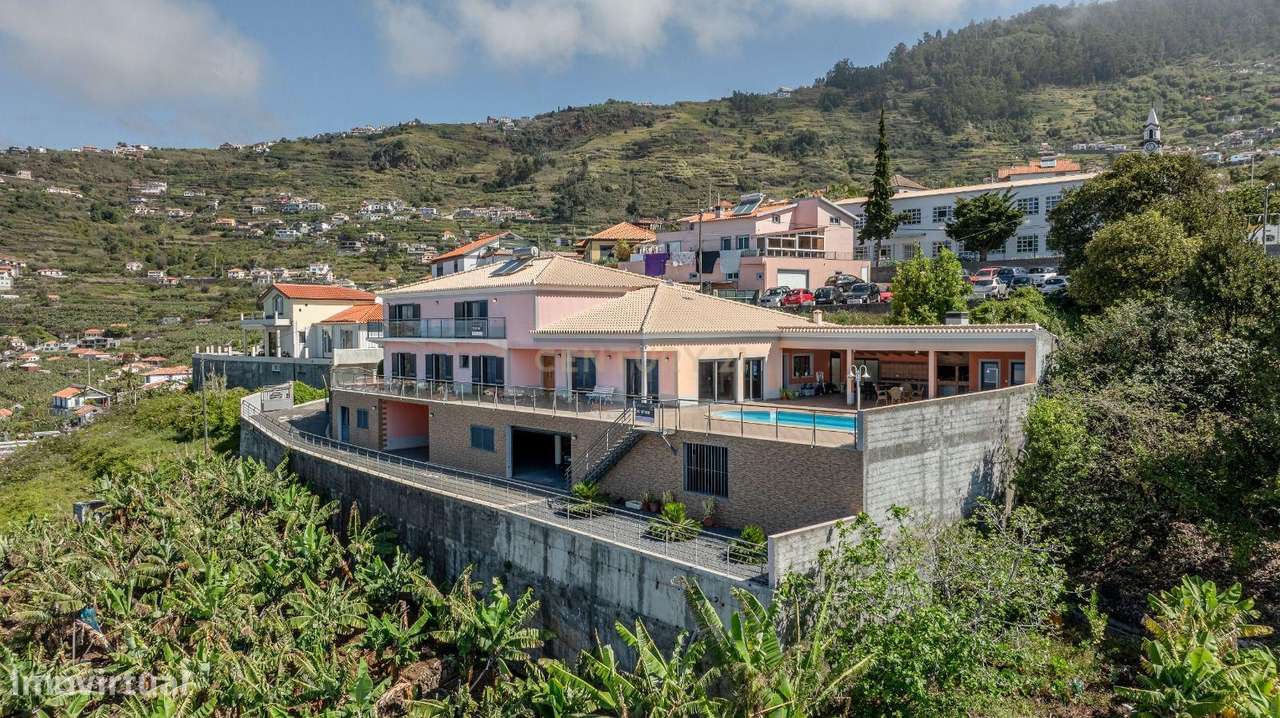 Soberba Moradia T4 + 2 + Apt.T2 - Arco da Calheta - Grande imagem: 2/52