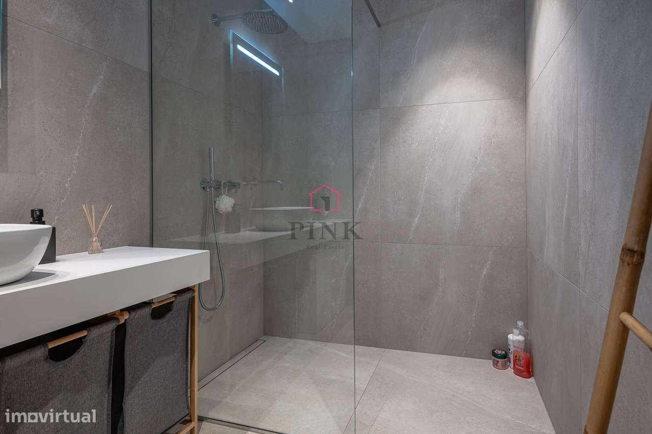 Apartamento T2 Mobilado e Equipado-15