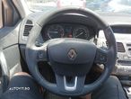 Dezmembrari  Renault LAGUNA 3  2007  > 0000 2.0 dCi (BT08, BT0K, BT0J - 25