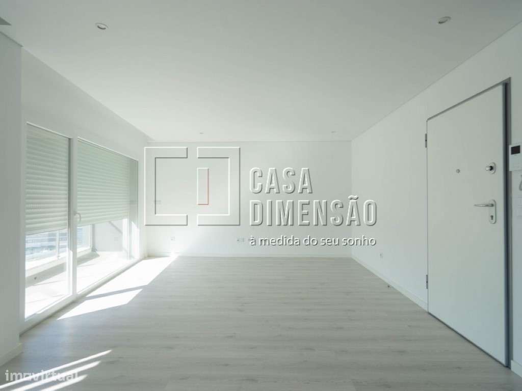 Apartamento T3 localizado na zona de Santa Marta do Pinhal, com Var... - Grande imagem: 3/29