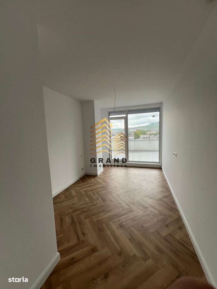 APARTAMENT ~ DECOMANDAT ~ DE VANZARE - Imagine principală: 4/16