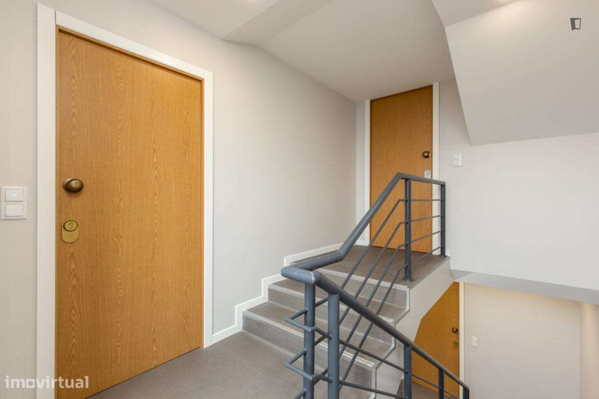 Estúdio - localizado em Vila nova de gaia - Grande imagem: 5/7