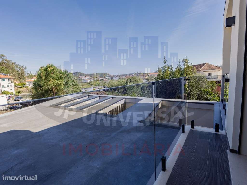 Moradia T3 Exclusivas , Garagem, Jardim e Acabamentos de Luxo-23