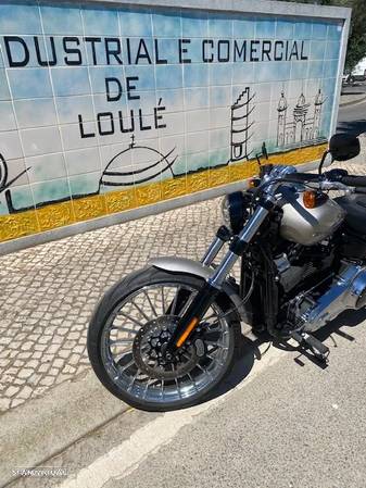 Harley-Davidson Softail BREAKOUT 114 - 17