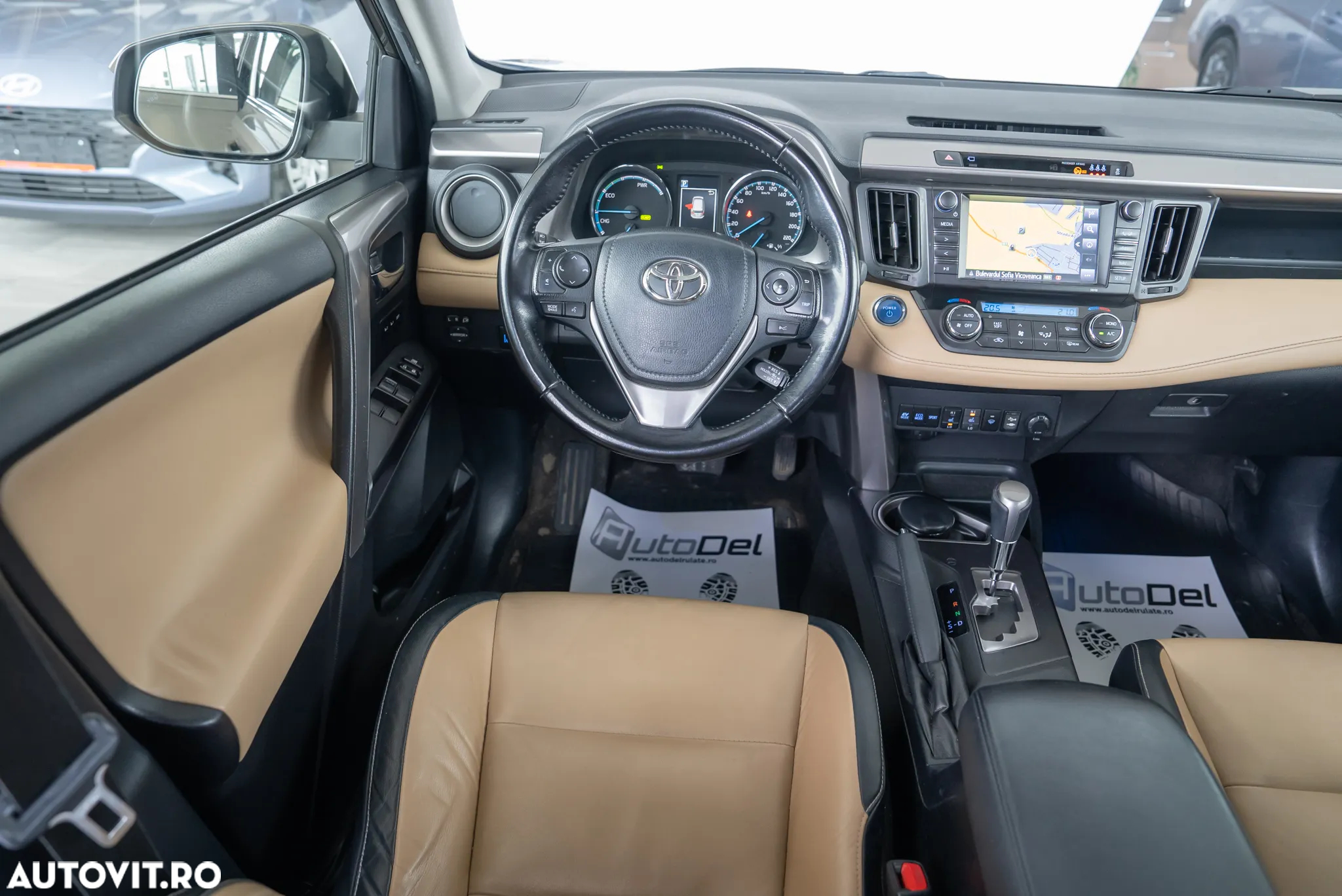 Toyota RAV4 2.5 4x4 Hybrid Executive - 14