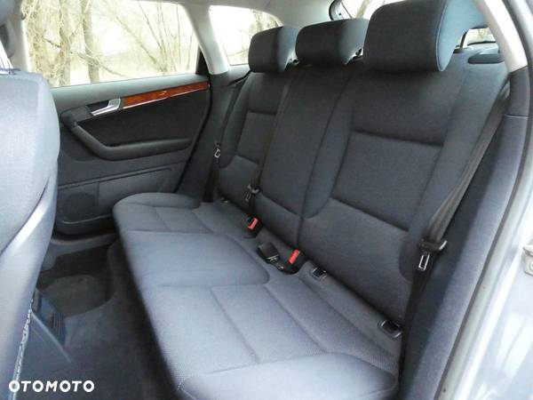 Audi A3 1.6 Sportback S tronic Attraction - 24