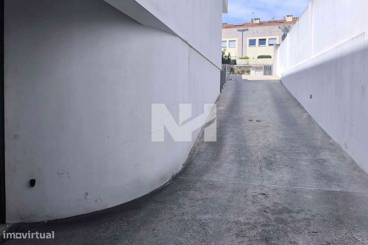 Moradia T4 Contemporânea | 4 Suites | C/ Piscina-42