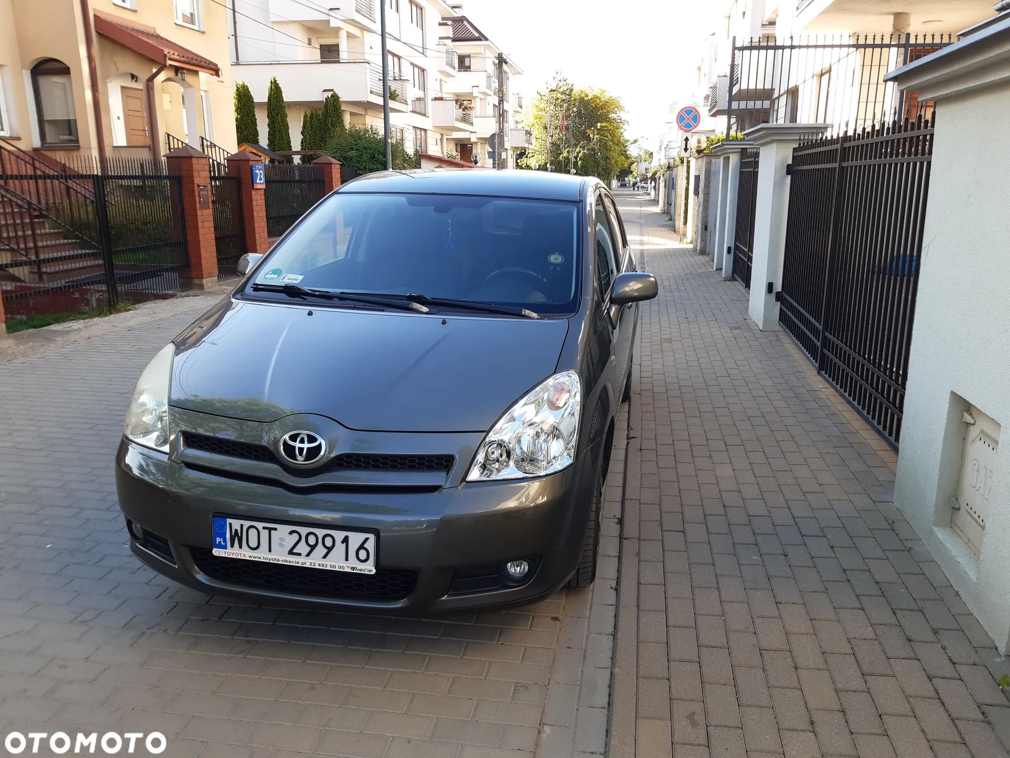 Toyota Corolla Verso 1.8 Sol - 1