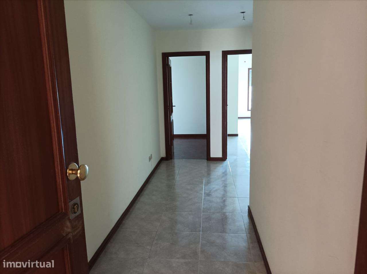 Apartamento T3 em Rio Tinto, Gondomar - Oportunidade Única! - Grande imagem: 4/17