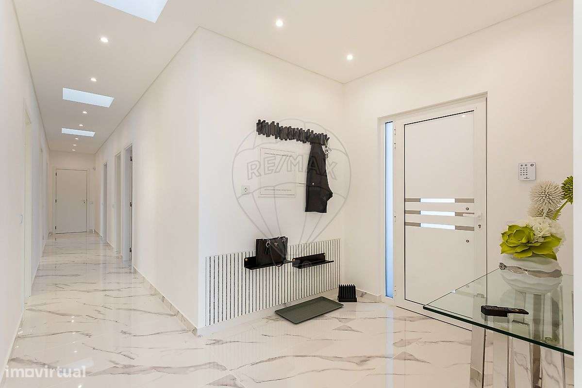 Moradia T4 para venda-7