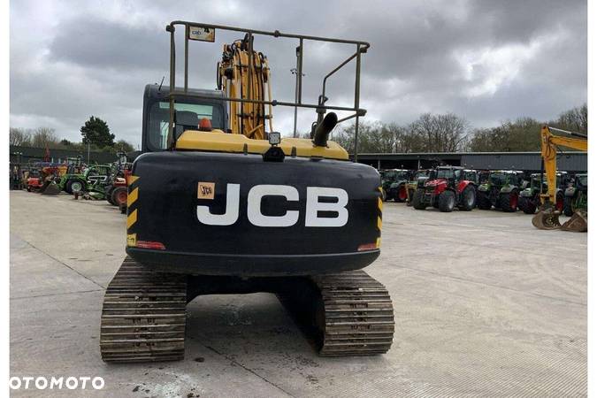 JCB JS131LC - 2