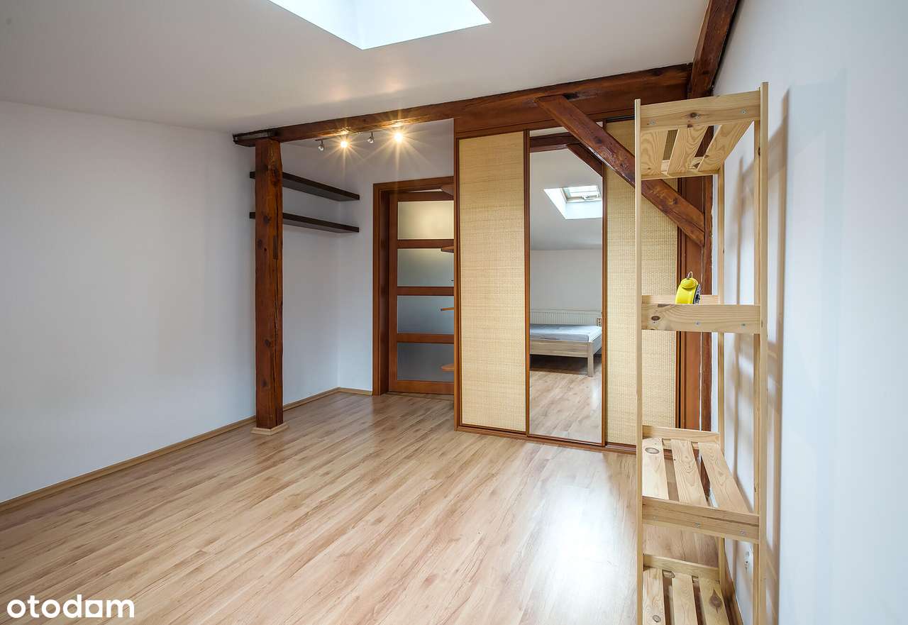 Klimatyczne mieszkanie | 3 sypialnie | piwnica | blisko UM-5