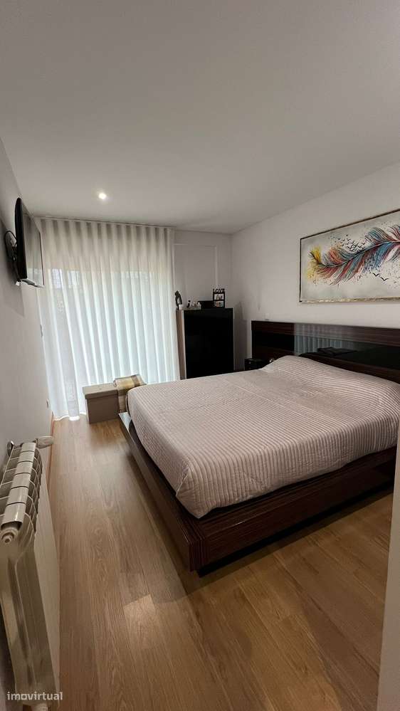 T3 com piscina e garagem em Ermesinde-10