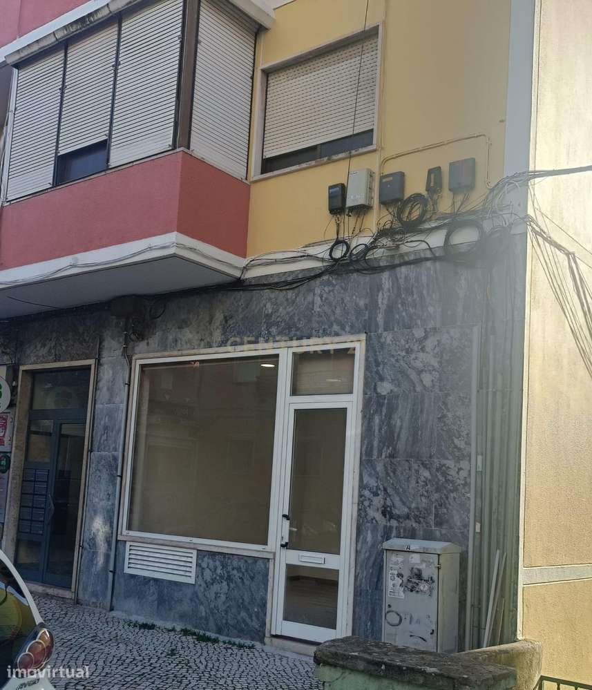 Loja para Arrendar| Odivelas - Excelente Localização - Grande imagem: 2/12